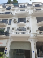 Cho thuê (tầng 1+ gác lửng) và 1 phòng tầng 4 tại biệt thự vip; số 35 ngõ 100