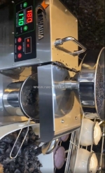 Có nên mua máy ép dầu mè tại nhà không? góc nhìn thực tế từ người dùng