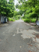 Đất phân lô ,ô tô tránh,vỉa hè ,thoáng truoc sau ,cực đẹp,giá hơn 5ty