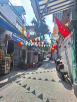 Hot, cần bán gấp hxh dương bá trạc [p1. q8] dt:100m2 (3.7 x26m). 4t.5pn,5wc chỉ