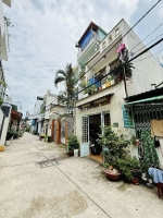 Không  căn 2 - giáp tân phú - lê văn quới - nhà mới đẹp 4 tầng - 5pn chỉ nhỉnh 5