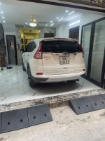 Lô góc trần duy hưng – mặt tiền 5m – 6 tầng thang máy – gara oto