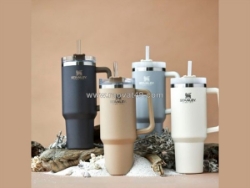 Ly giữ nhiệt 1 lít – giải pháp marketing thương hiệu hiệu quả