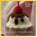 Móc khóa bánh kem bee len handmade