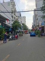 Nguyễn thị thập, nhỉnh 3tỷ, dt 32m2, nhà đẹp hẻm ôtô cách 2m, gần lotte..