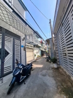 Nhà 2 tầng, hẻm bagac, trung tâm hành chính, sổ hồng riêng, không quy hoạch,