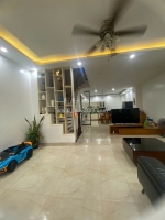 Nhà đẹp- giá tốt chính chủ bán nhanh căn nhà  liền kề khu d geleximco, để vào