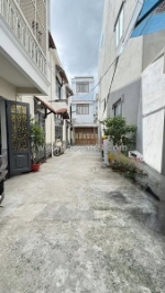 Nhà đường nguyễn cửu vân phường 17 quận bình thạnh cũ.