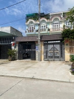 Nhà to 4.2x32m trệt 2 lầu, full nội thất xịn mặt tiền kênh mát mẻ trong lành,