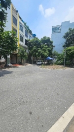 Phố trạm,long biên 13tỷ 60m mặt tiền 5.8m,ngõ ô tô dừng đỗ ngày đêm