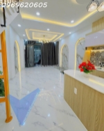 [q7] bán gấp n.hà 4 tầng, 6 phòng ngủ,ô tô đỗ cửa, ngang 4m, gi.á chỉ 3 đồng