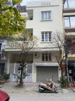 Rẻ thường khó thanh khoản, nên phù hợp với người mới bắt đầu để xây dựng tệp