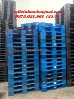 Thanh lý pallet nhựa 1100x1100x150mm giá rẻ - số lượng có hạn!