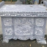 Thi công bàn lễ đá – có cần theo phong thủy không?