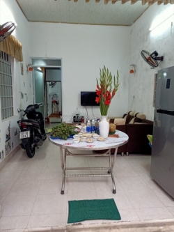 # sát mặt tiền hà huy giáp, gần phan đăng lưu, 96m2, 4 phòng, 4.5 tỷ