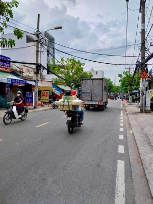 Bán đất mặt tiền hiếm phạm thế hiển 5x40 dt 201m2 chỉ 14 tỷ