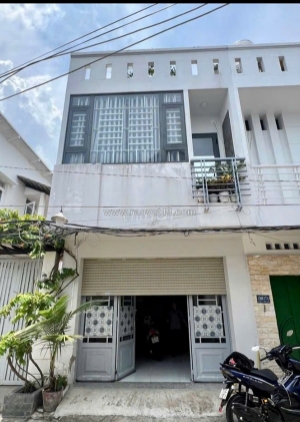 Bán nhà 1 lầu 1 sân thượng hẻm 1368 lê văn lương xã phước kiển nhà bè