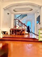 Bán nhà 4 tầng hẻm ba gác âu dương lân p3 q8