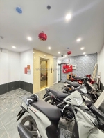 Bán nhà dòng tiền mạc thị bưởi – thang máy 45m 7 tầng – 12 p kk – doanh thu 50