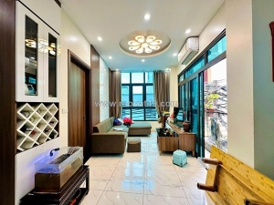 Bán nhà mặt phố đê la thành - 5 tầng - lô góc 2 thoáng - 2 lối đi - kinh doanh