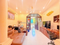 Bán nhà mặt phố hàng bè, 80m2, 4 tầng, mặt tiền gần 4m, 70.8 tỷ, vỉa hè rộng,