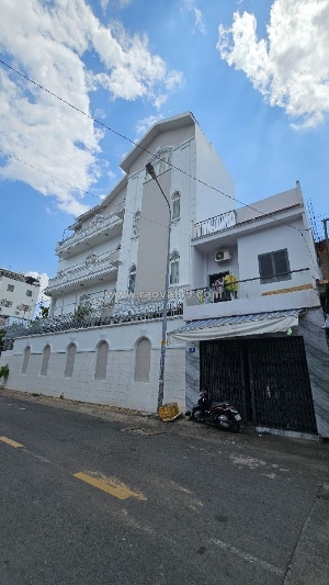 Bán nhà mặt tiền 1 lê lộ, phường phú thạnh, tân phú. dt 4,6 x 8, 1 trệt 1 lầu