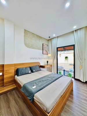 Bán nhà nguyễn công hoan, p.7, 4.8x7m, 1 trệt, 1 lầu, 2pn, 2wc, đủ nội thất,