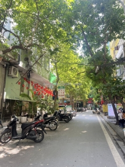 Bán nhà thanh xuân, 8 tầng thang máy ô tô tránh, vỉa hè kinh doanh đa dạng,