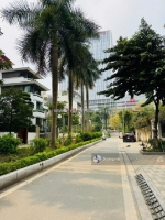 Bán nhà vườn đào tây hồ dt 110m - 8 tầng - ô tô công viên vườn hoa gần hồ tây ở