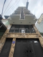 Bán tòa nhà căn hộ dịch vụ phố chùa láng dt 85m2, 7  tầng thang máy, gần đại