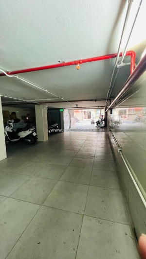 Bán tòa văn phòng mặt phố minh khai, 215m2, 8 tầng 1 hầm thang máy, mặt tiền