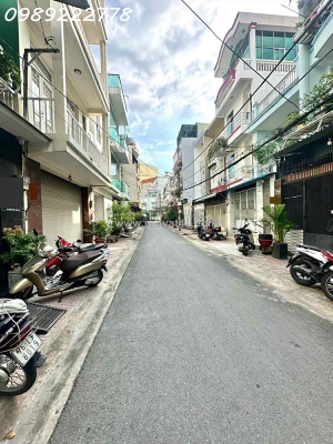 #bình_thạnh]- mặt tiền đường 10m -p26- ô tô vào ben  trong - dt4.2x15- 3 tầng-