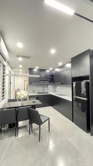 Cần bán gấp nhà ngọc trì 43m² × 6t × mt 3.5m – 10.8 tỷ – long biên – ô tô –