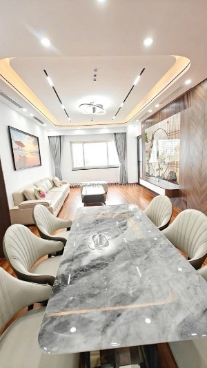 Căn hộ trần thái tông-dt 120m-3 ngủ lô góc-full nội thất-9 tỷ 300