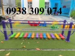 Cầu thăng bằng dao động, thang thăng bằng mầm non