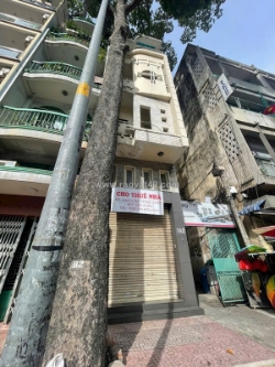 Chính chủ bán mặt tiền nguyễn tri phương, p.9, q.5. dt: (3.7 x 13.8), giá chỉ