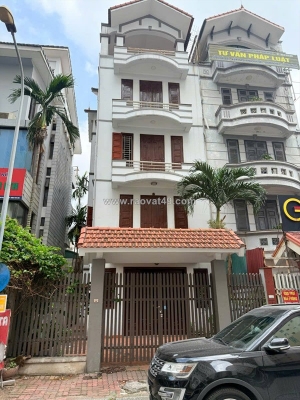 Chính chủ bán nhanh biệt thự cao cấp  vị trí đẹp số 1 khu vip lê văn lương -