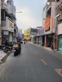 Chính chủ cần bán gấp nhà 1 trệt 2 lầu + sân thượng – đường nguyễn trọng tuyển,