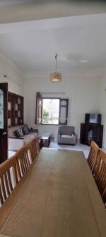 Cho thuê căn hộ 150m², tầng 2, biệt thự -ngõ 279 đội cấn,ba đình, căn hộ đẹp,