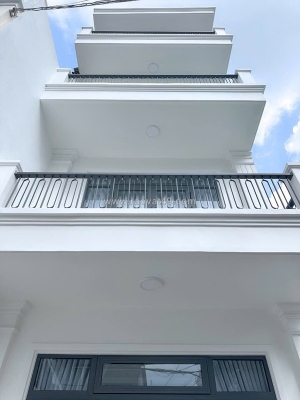 Cho thuê villa cao cấp 6 phòng ngủ huỳnh thúc kháng phường 4