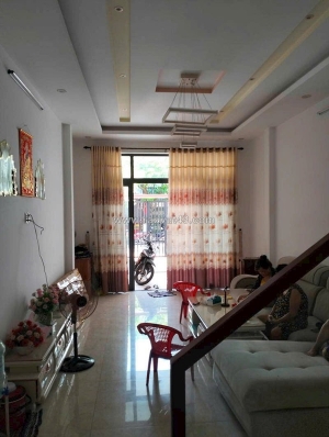 Chủ định cư gấp bán nhà mới 3 tầng giá rẻ