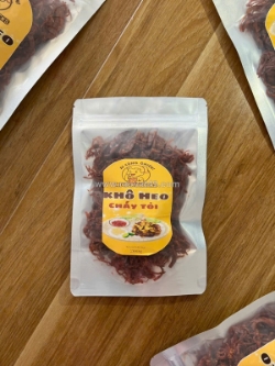 Đồ ăn vặt đặc sắc: khô heo cháy tỏi munchi snacks