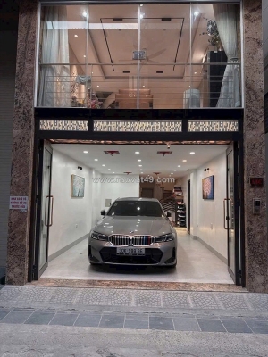 Đội cấn, 7 tầng thang máy, nội thất đẹp, ô tô ngủ trong nhà – 65m², mt 4.6m