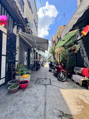 Giảm 300tr bán gấp nhà đ số 14 lê văn quới  hẻm 5m 1 sẹc 76m2,2tầng 4 pn 5 tỷ 1