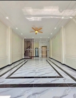 Hiếm bán nhà - 55m, 7 tầng trung tâm nguyễn văn cừ, đi bộ ra chợ -20m ra phố,