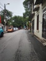 Hiếm! nhà lô góc phú viên - ô tô tránh - có vỉa hè - view sông hồng - kinh