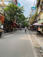 Mặt phố - lô góc  tân mai- nhà  3 mặt đường
 - giá rẻ - gom thêm hàng xóm thì