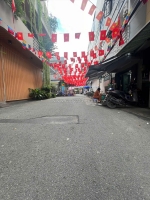 Mặt tiền xe hơi 
trung tâm q4 có 7 tỷ