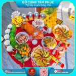 May mắn tài lộc với bánh bao túi tiền đặt trên mâm cúng
