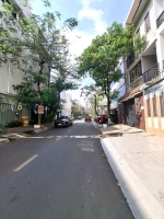 Nguyễn thị thập, chỉ 4,3tỷ, dt 45m2, nhà đẹp 3 tầng, hẻm ôtô kế bên,gần lotte